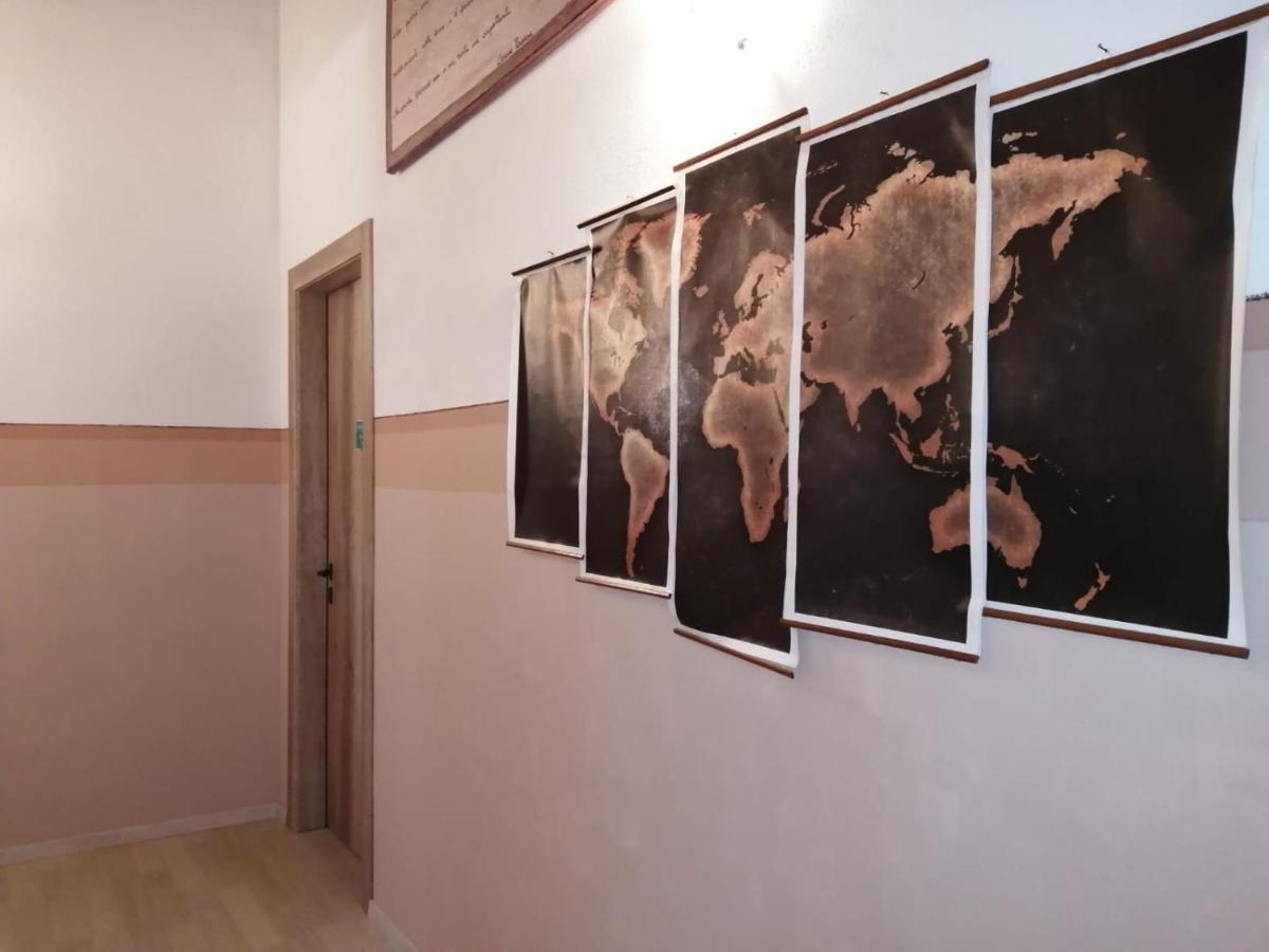Vite Dipinte 1 Bilocale In Langa Apartment Novello Bagian luar foto