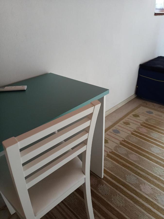 Vite Dipinte 1 Bilocale In Langa Apartment Novello Bagian luar foto