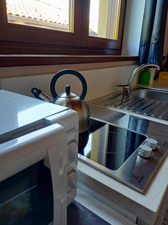 Vite Dipinte 1 Bilocale In Langa Apartment Novello Bagian luar foto