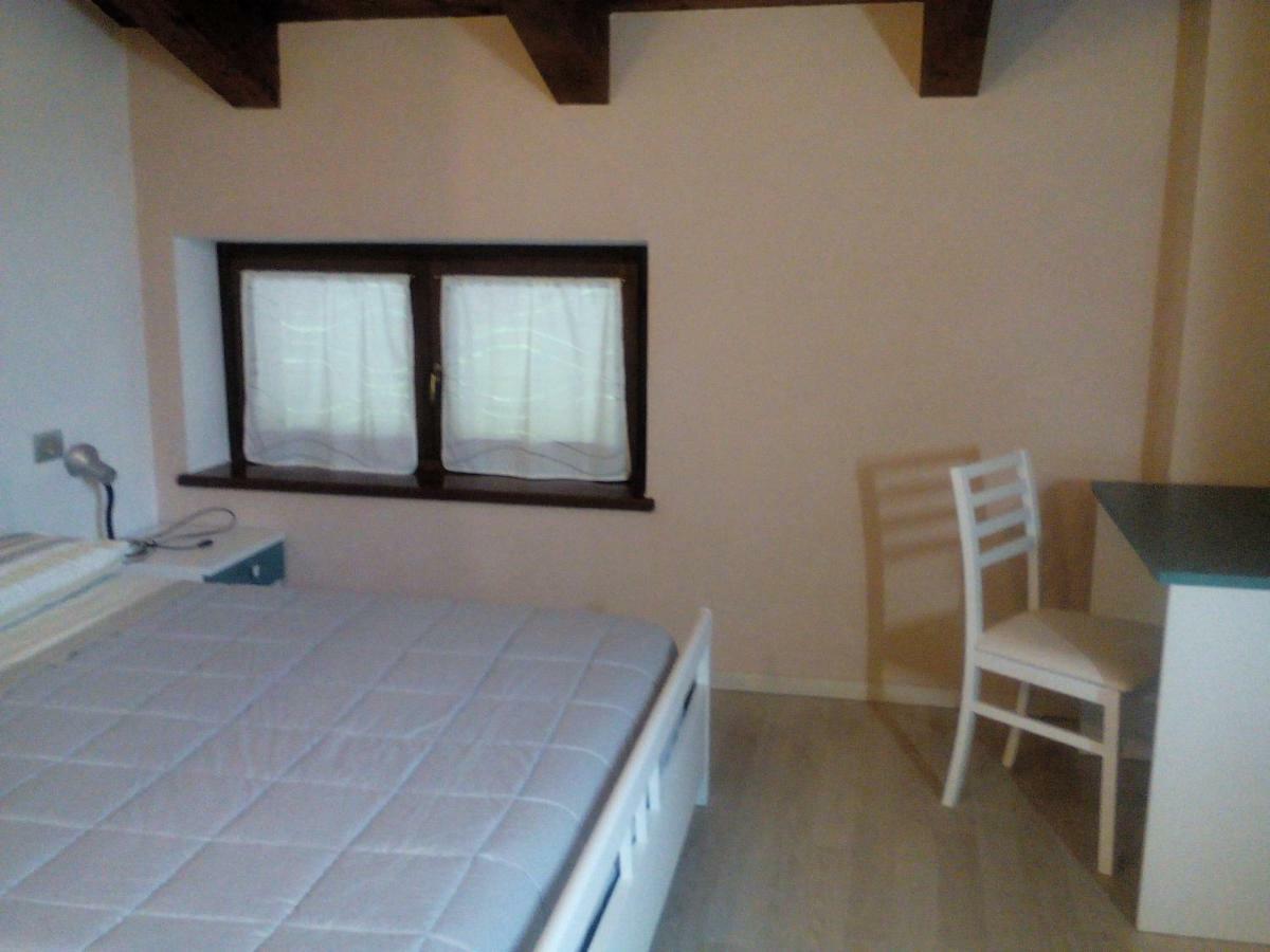 Vite Dipinte 1 Bilocale In Langa Apartment Novello Bagian luar foto